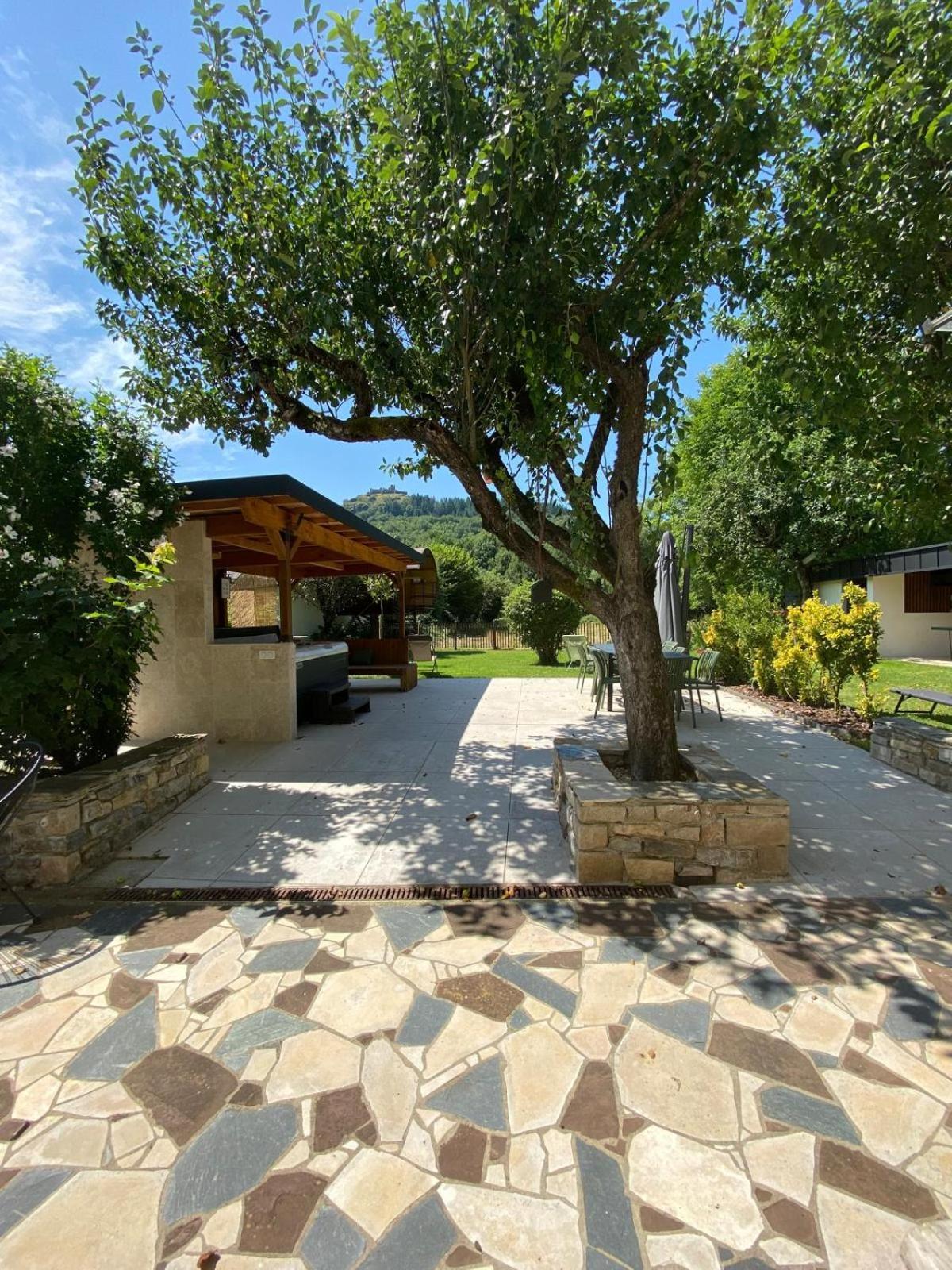 Gite Le Recoules Villa Espalion Bagian luar foto